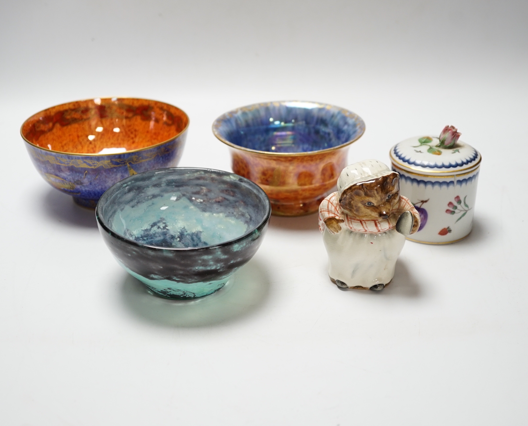 Two Wedgwood lustre bowls, a Vasart type glass bowl and two other items comprising Beatrix potter figure and Italian porcelain pot and cover, largest 13cm in diameter